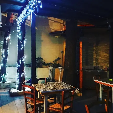 Couette-café La Casa Di Nonno Giulio 3*