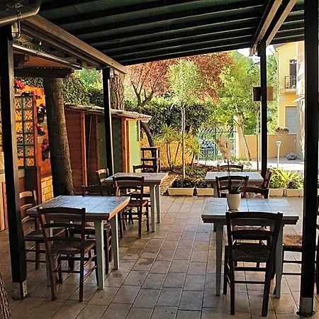 فندق مبيت وإفطار La Casa Di Nonno Giulio 3*
