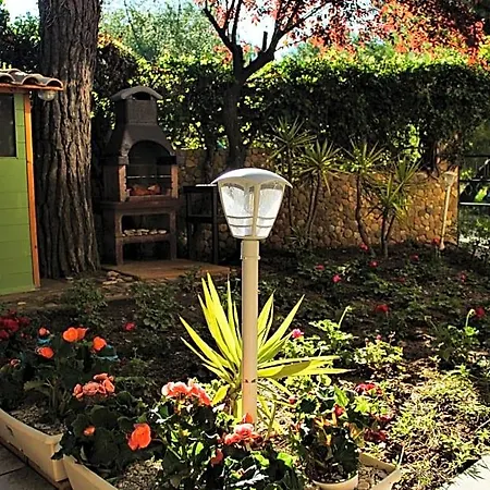 فندق مبيت وإفطار La Casa Di Nonno Giulio Porto SantʼElpidio
