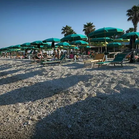 La Casa Di Nonno Giulio 3* Porto SantʼElpidio