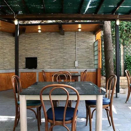 La Casa Di Nonno Giulio Bed and Breakfast 3*