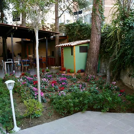 La Casa Di Nonno Giulio Alojamento de Acomodação e Pequeno-almoço Porto SantʼElpidio